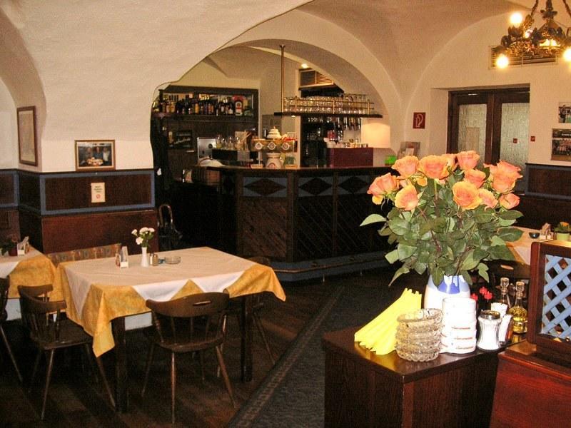 Gasthof Ludl Gross-Enzersdorf Exterior photo